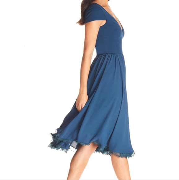 Dress the Population Corey V Neck Short Sleeve Chiffon Lace Trim Midi, Size Xxl - Picture 3 of 15